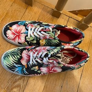 Vans size 9 floral low no platform